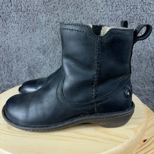 Ugg Neevah Boots Womens Size 6 Black Leather Shearling Sheepskin Lined Ankle